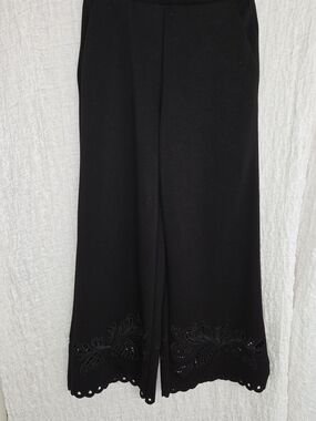 Elie Tahari Size S Black Women's Wide Leg Pants with Scalloped Eyelet Hem